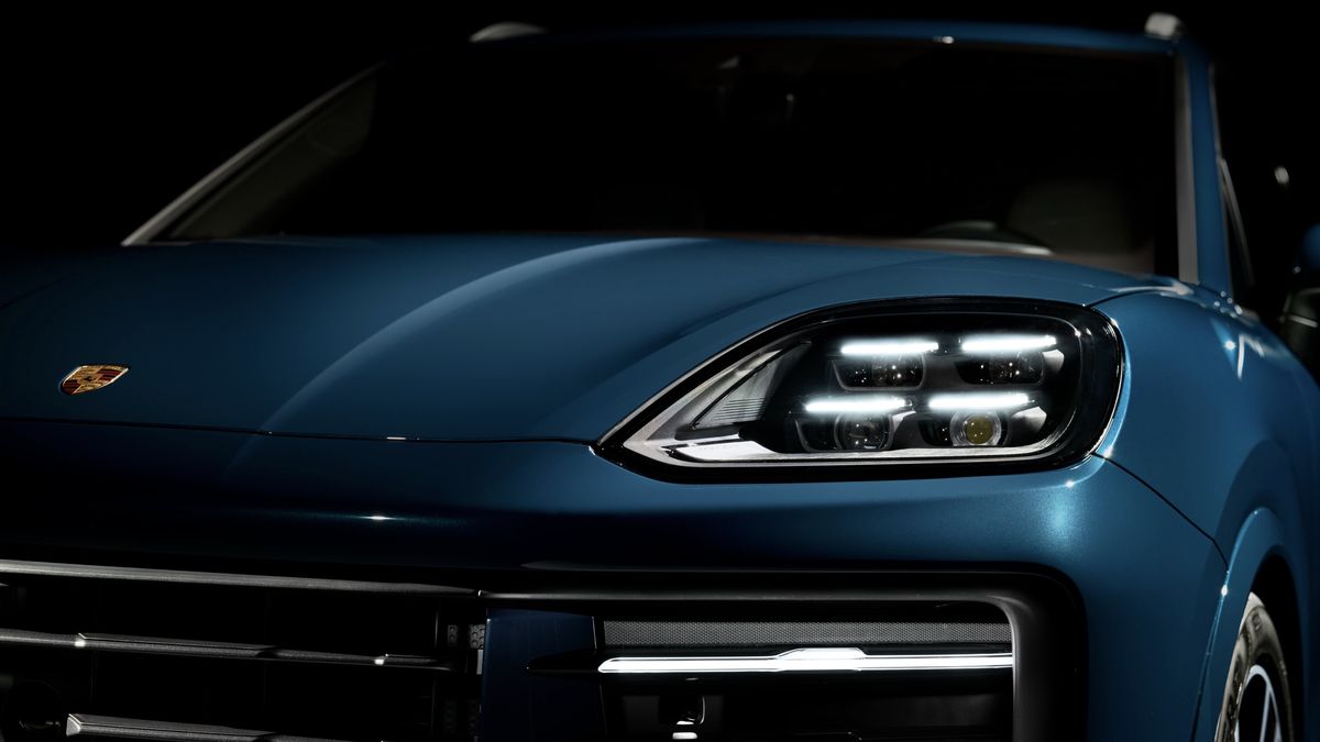 Porsche ukazuje příď omlazeného cayennu těsně před premiérou